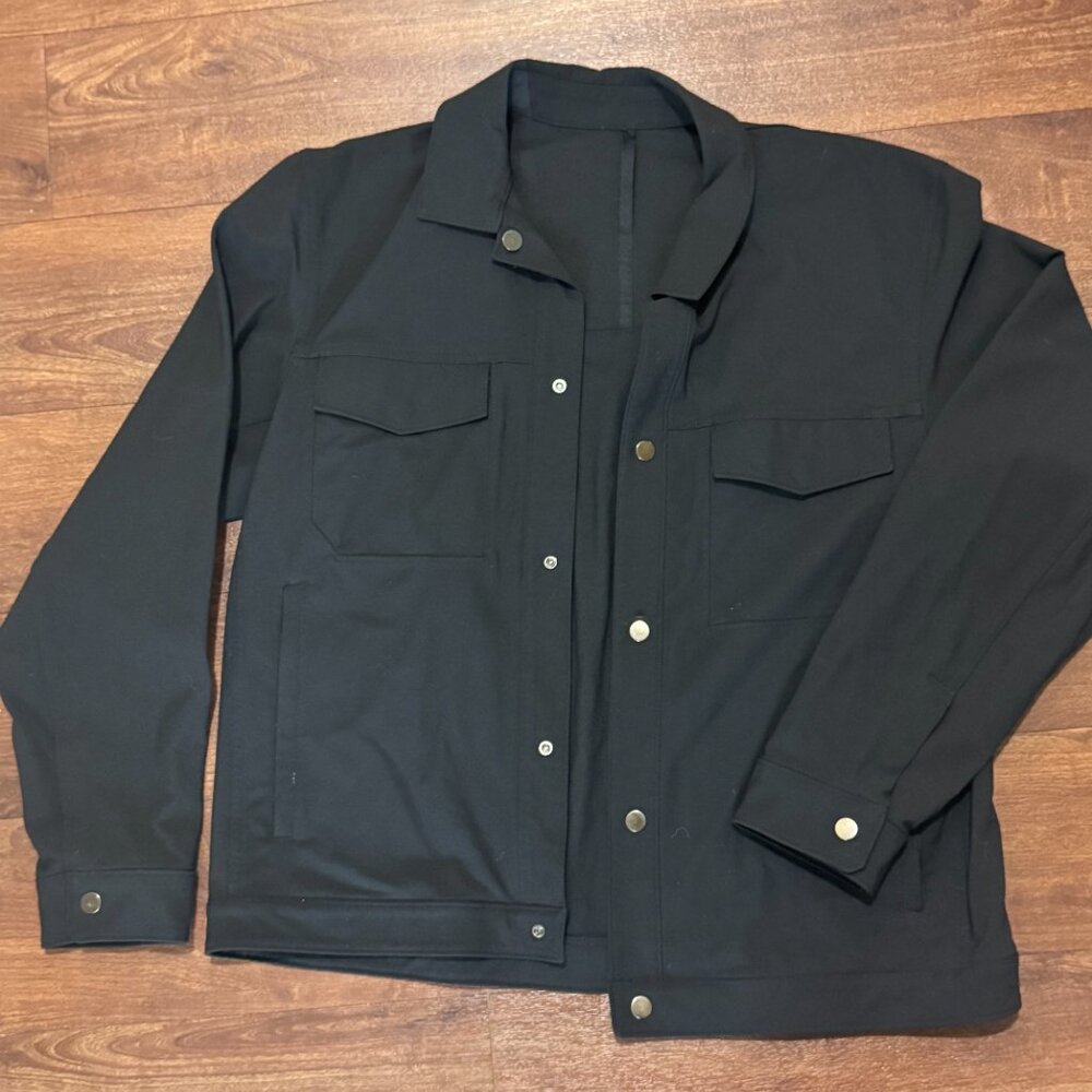 Lululemon Men’s Black Snap Front Jacket Medium Minimalist Utility Style